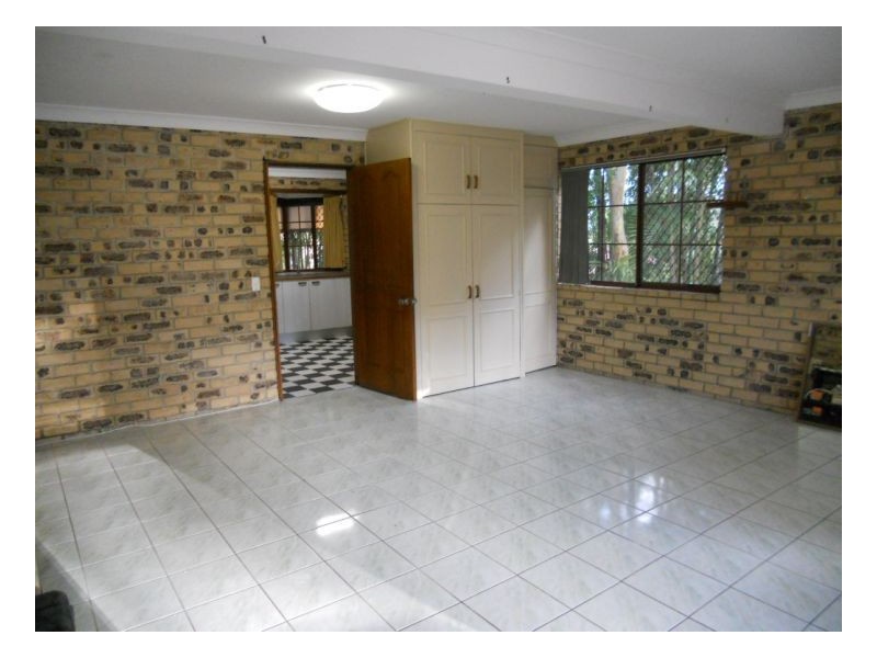 6 Torulosa, Cornubia QLD 4130