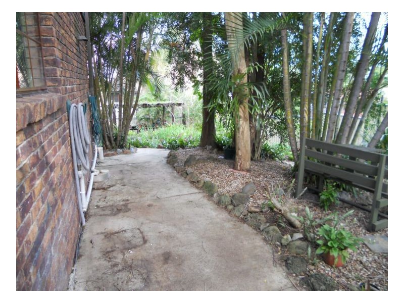 6 Torulosa, Cornubia QLD 4130