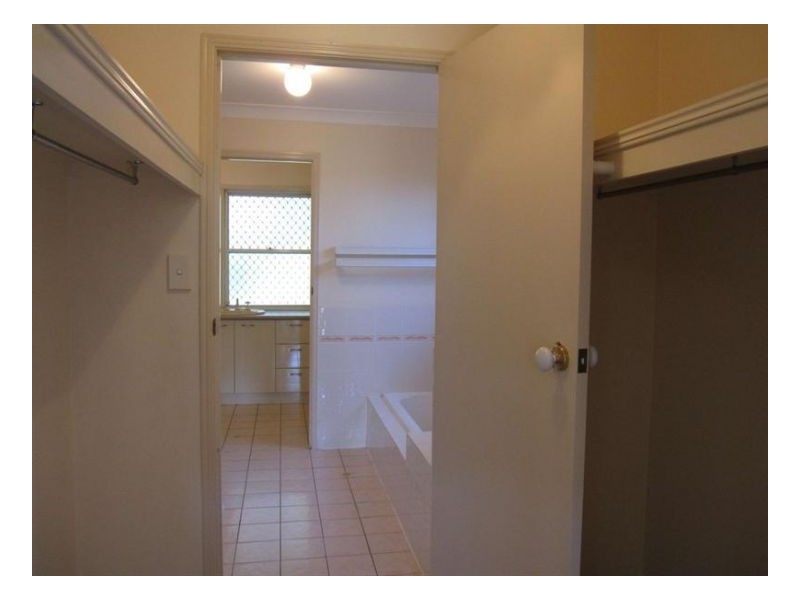 16 Arcadia Street, Eight Mile Plains QLD 4113