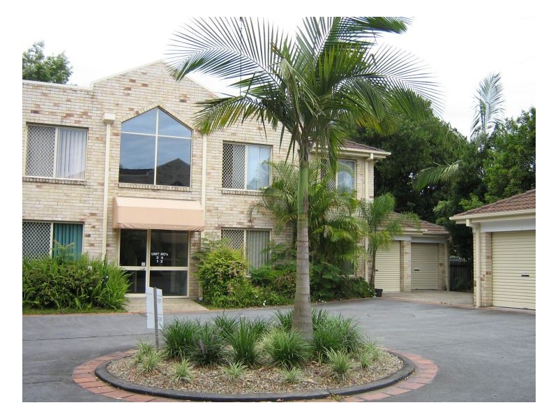 4/57 Worendo, Southport QLD 4215