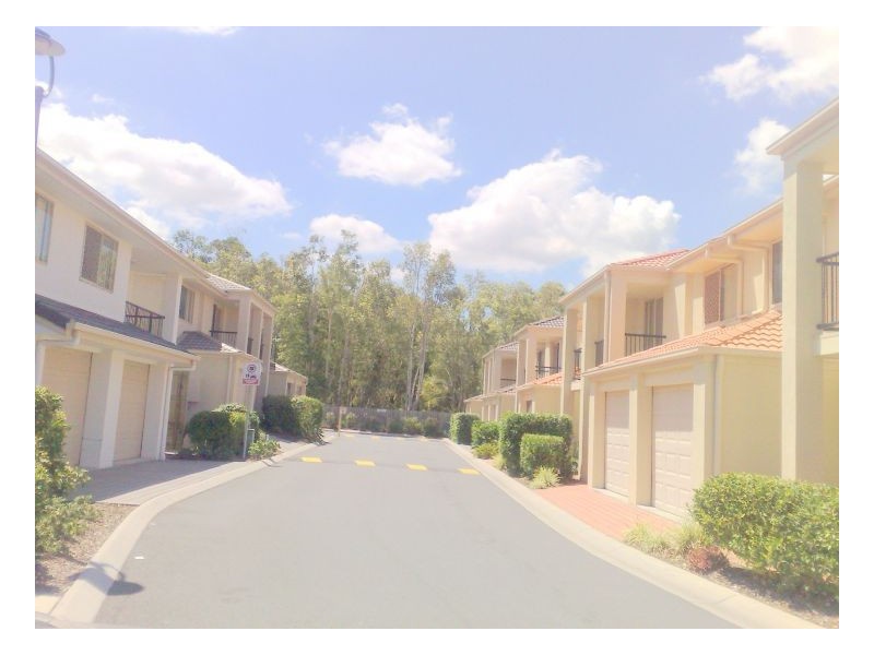 28 Coora Strret, Wishart QLD 4122