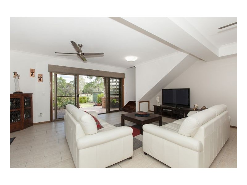 12 Westlake Drive, Mount Ommaney QLD 4074
