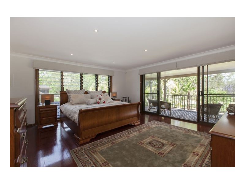 12 Westlake Drive, Mount Ommaney QLD 4074