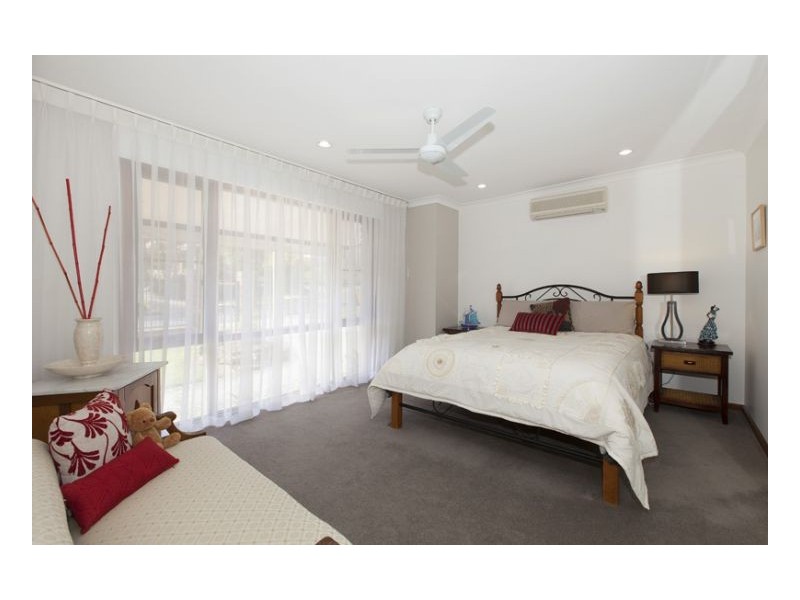 12 Westlake Drive, Mount Ommaney QLD 4074