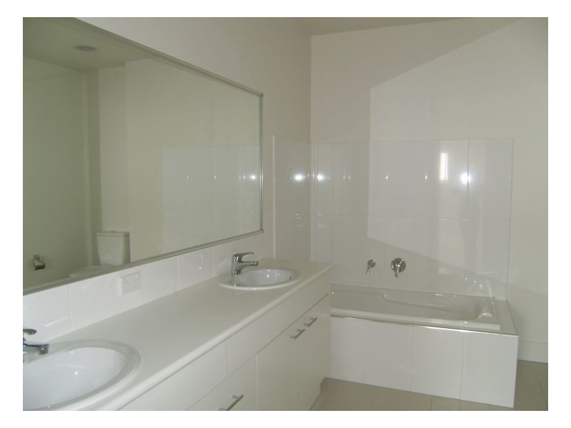 B07 Acacia Court, Robina QLD 4226