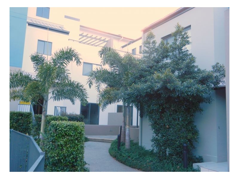 B07 Acacia Court, Robina QLD 4226