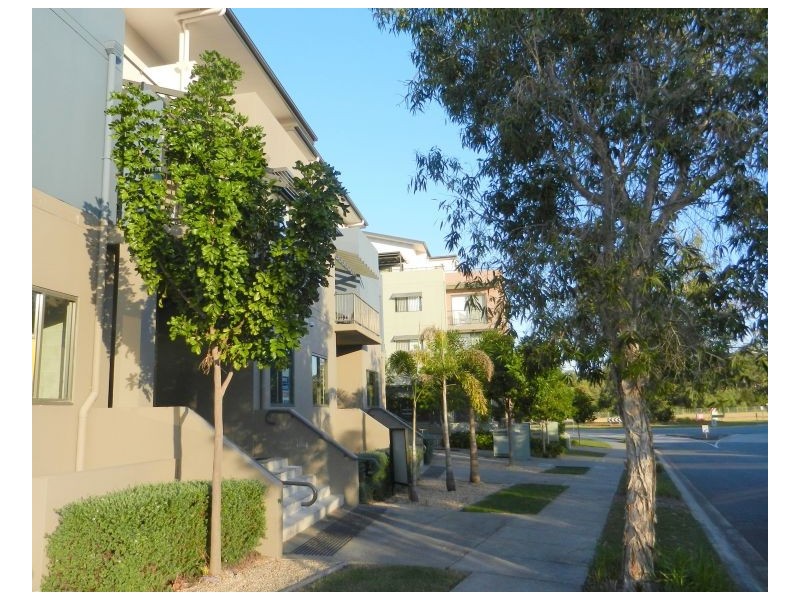 B08 Acacia Court, Robina QLD 4226