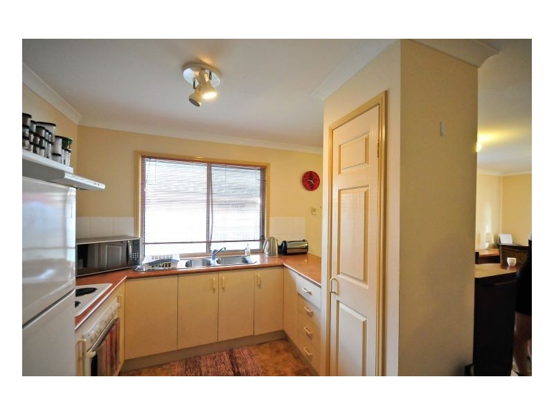 15 Cherrytree Pl, Waterford West QLD 4133