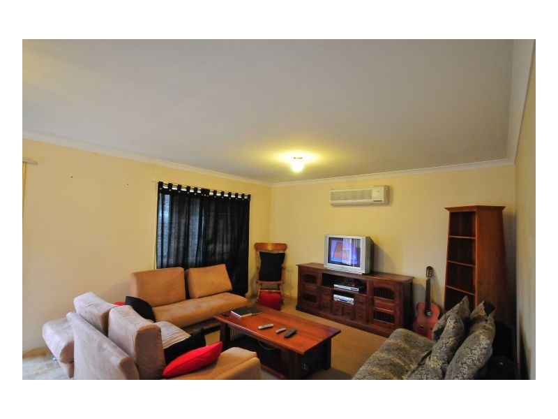 15 Cherrytree Pl, Waterford West QLD 4133