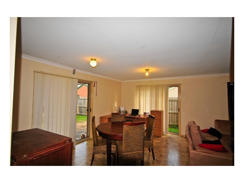 15 Cherrytree Pl, Waterford West QLD 4133