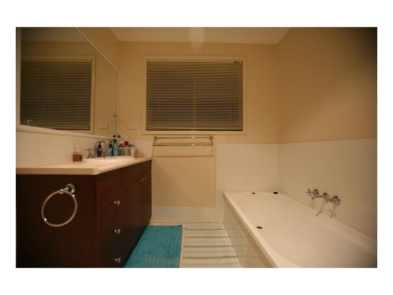 Wishart QLD 4122