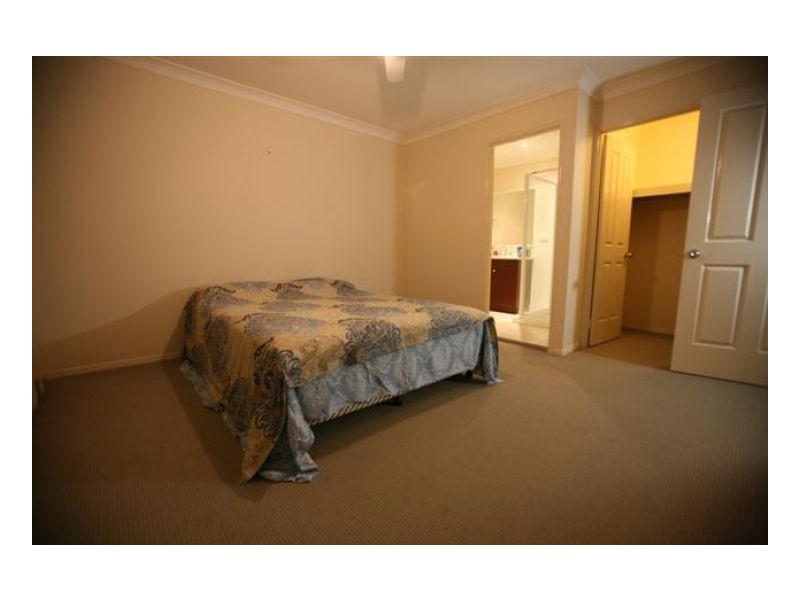 Wishart QLD 4122