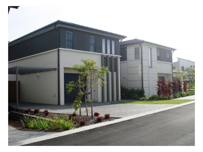Pacific Pines QLD 4211