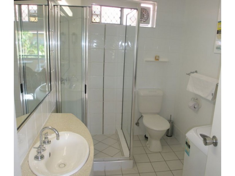 191 Mcleod Street, Cairns North QLD 4870