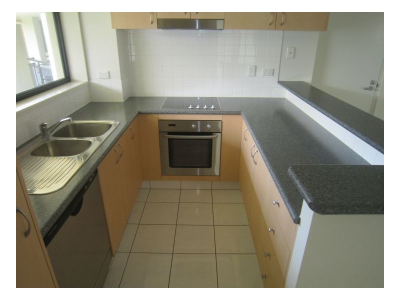 138 High Street, Southport QLD 4215