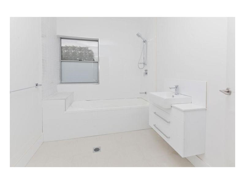 1241 Logan Road, Mount Gravatt QLD 4122