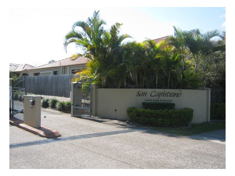 40 1-15 Santa Isobel Blvd, Pacific Pines QLD 4211