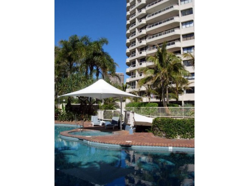 13 Cunningham Ave, Main Beach QLD 4217