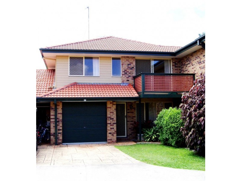 23 Tristan Court, Benowa QLD 4217