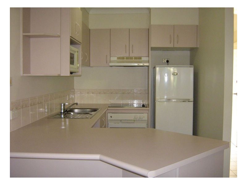 6/57 Worendo Street, Southport QLD 4215