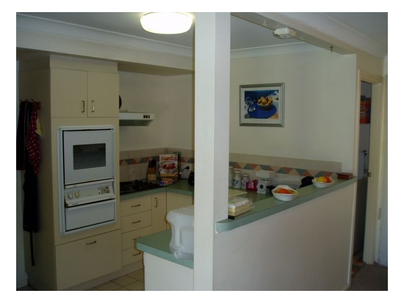 23 Tristan Court, Benowa QLD 4217