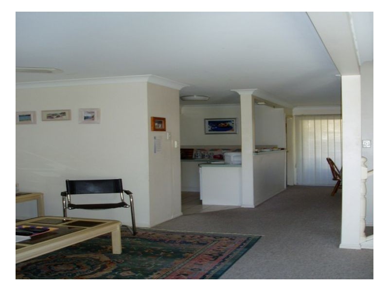 23 Tristan Court, Benowa QLD 4217