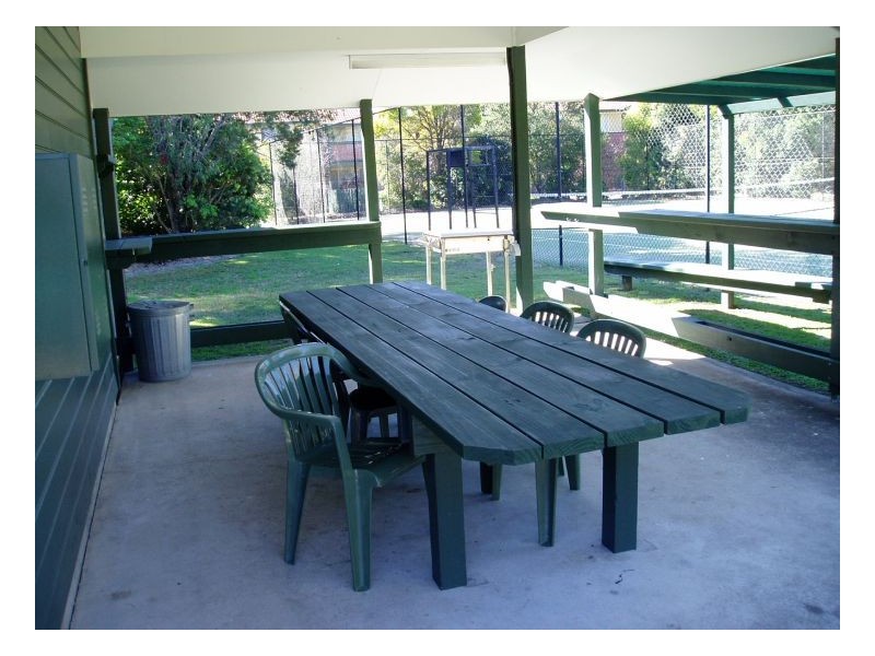 23 Tristan Court, Benowa QLD 4217