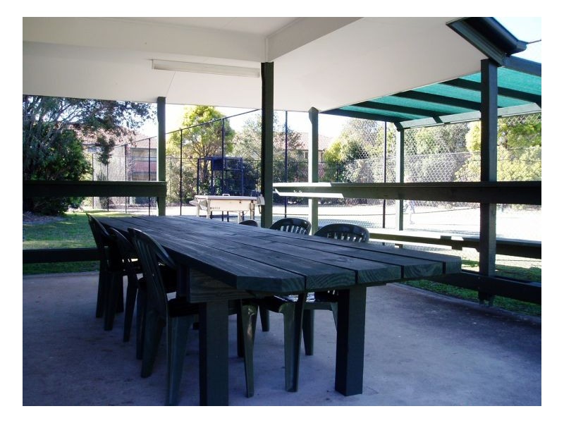 23 Tristan Court, Benowa QLD 4217