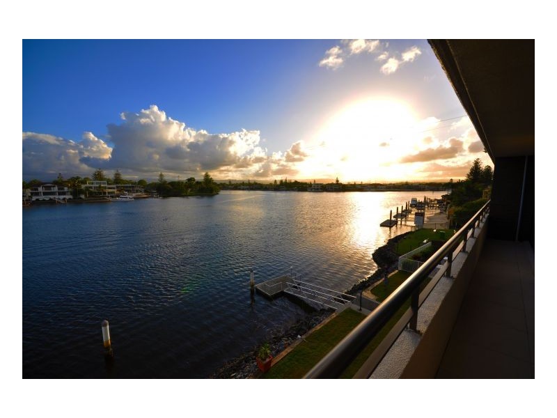 11/ 1 Peninsular Drive, Surfers Paradise QLD 4217