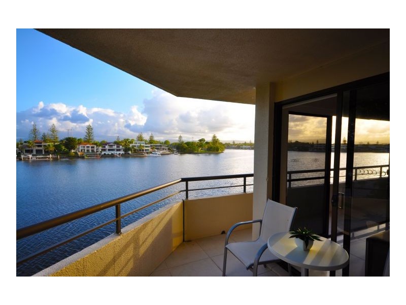 11/ 1 Peninsular Drive, Surfers Paradise QLD 4217