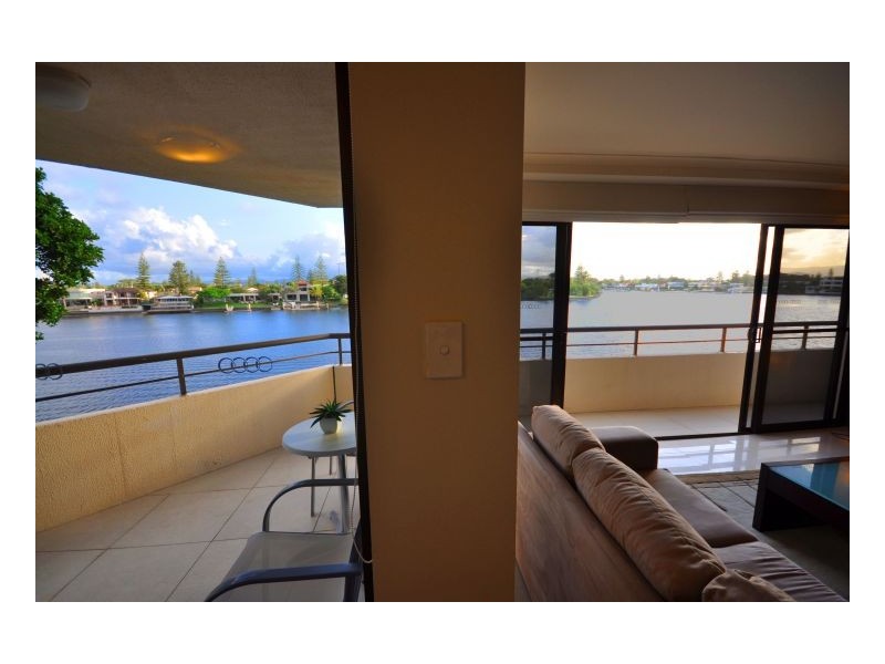 11/ 1 Peninsular Drive, Surfers Paradise QLD 4217