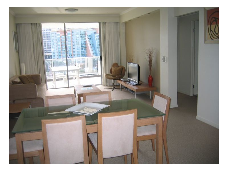 21-31 Cypress Ave, Surfers Paradise QLD 4217