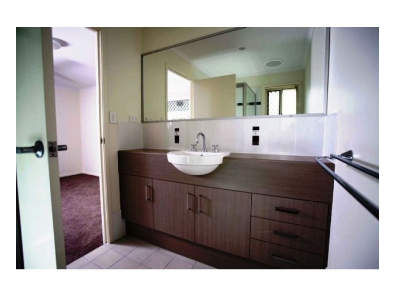 301 Elsie Street, Kallangur QLD 4503