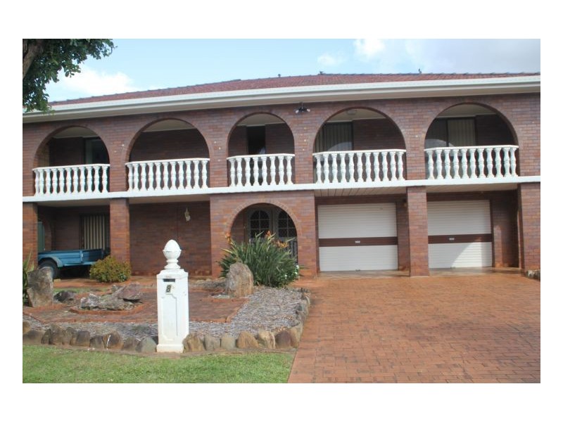 8 Nodosa, Robertson QLD 4109