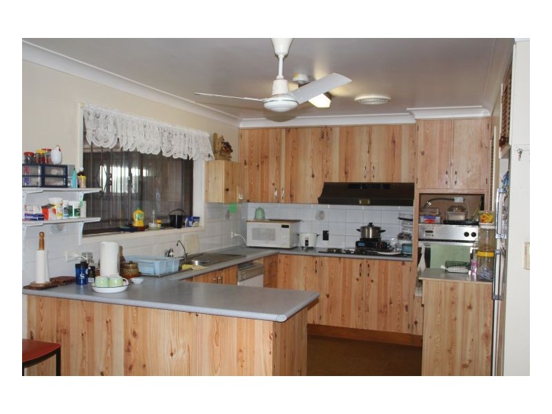 8 Nodosa, Robertson QLD 4109