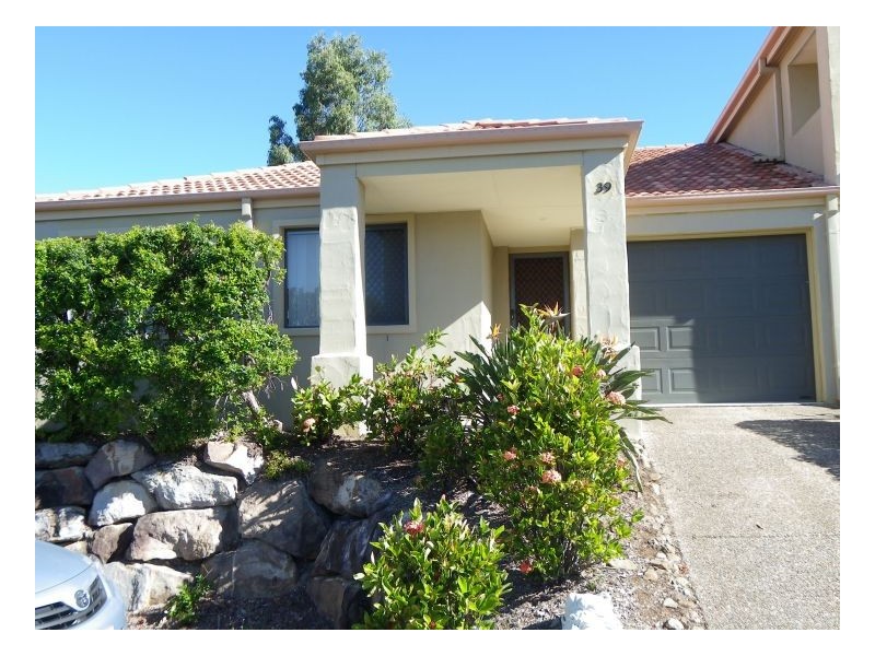 39 1-15 Santa Isobel Blvd, Pacific Pines QLD 4211