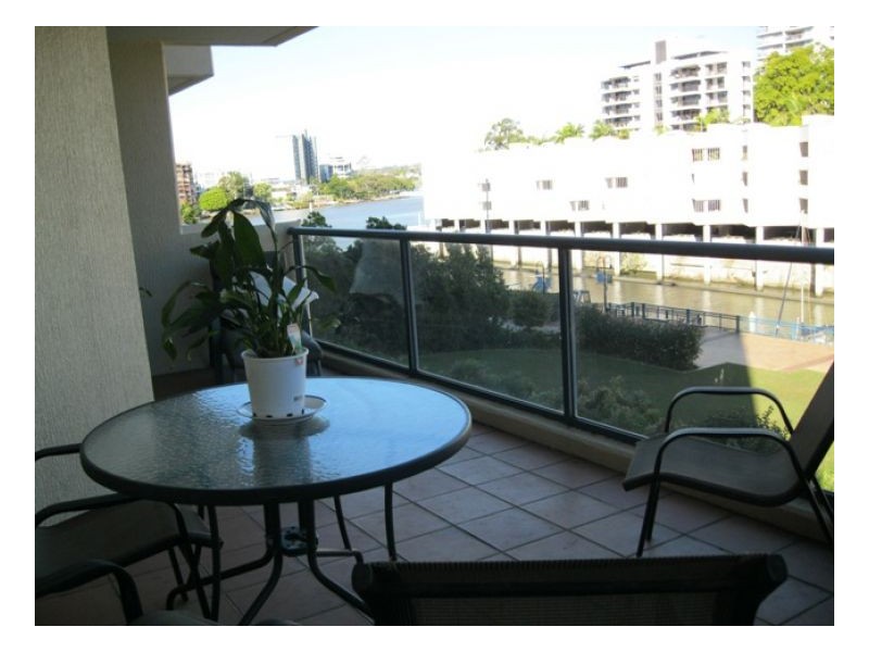 28/44 Ferry Street, Kangaroo Point QLD 4169