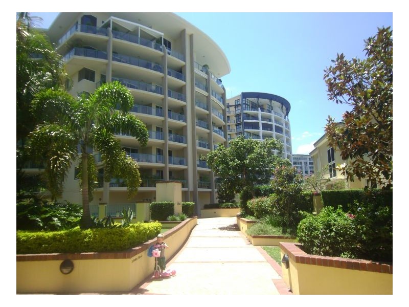 27 Harbour Rd, Hamilton QLD 4007