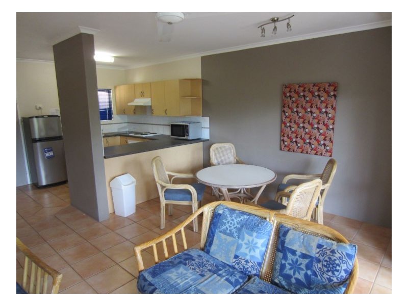 232/191 Mcleod Street, Cairns North QLD 4870