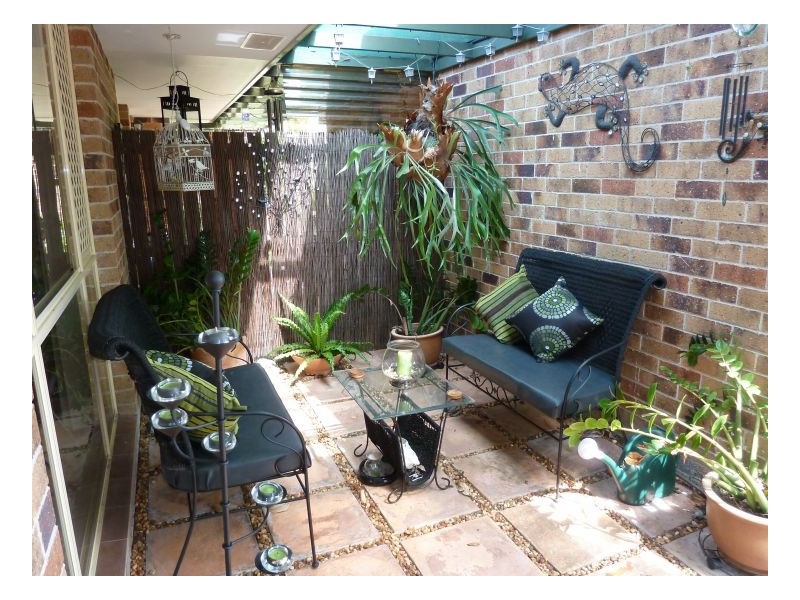 23 Tristan Court, Benowa QLD 4217