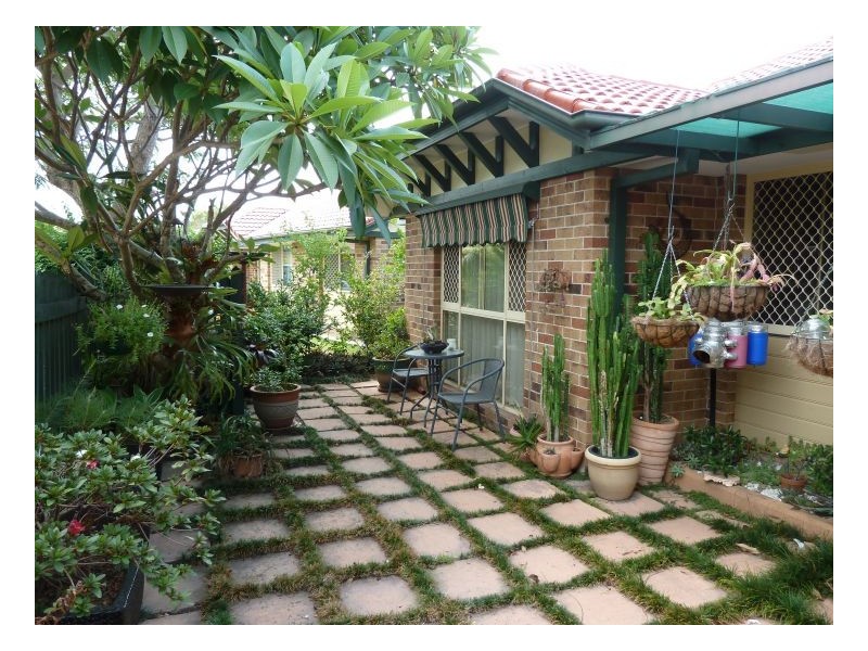 23 Tristan Court, Benowa QLD 4217
