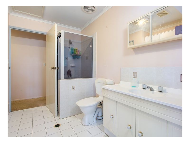 2 Tolverne St, Rochedale South QLD 4123