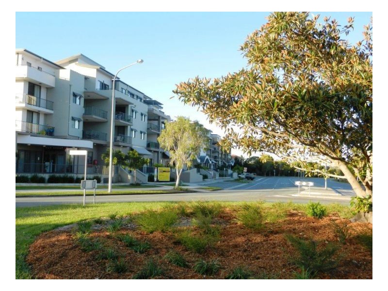 F09 2 Acacia Crt, Robina QLD 4226