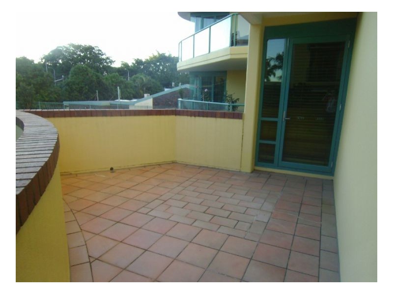 27 Harbour Rd, Bretts Wharf,, Hamilton QLD 4007