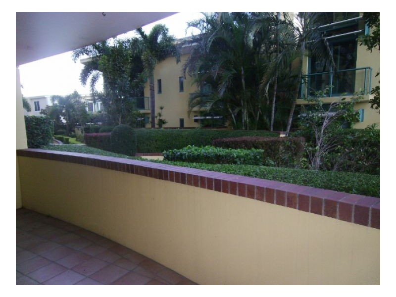 27 Harbour Rd, Bretts Wharf,, Hamilton QLD 4007