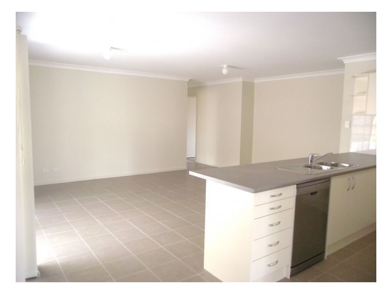 Lot 2 / 7 Short Street, Boronia Heights QLD 4124