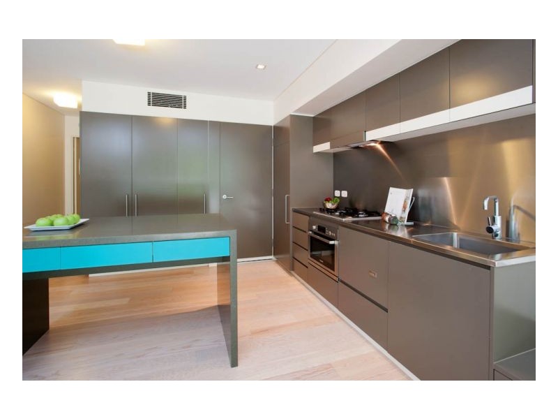 8/12 Dowse Street, Brisbane QLD 4000