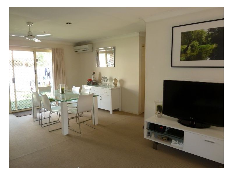 23 Tristan Court, Benowa QLD 4217