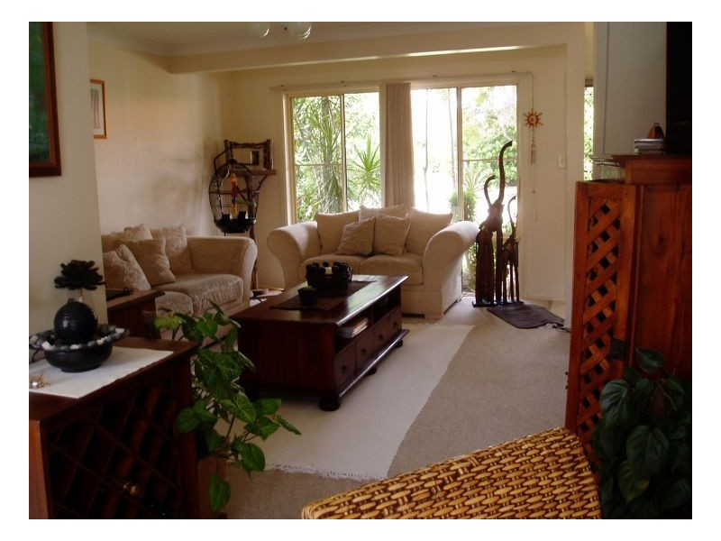 23 Tristan Court, Benowa QLD 4217