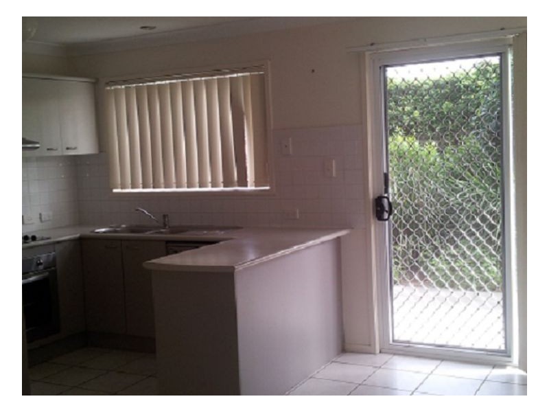 8 Earnshaw Street, Calamvale QLD 4116